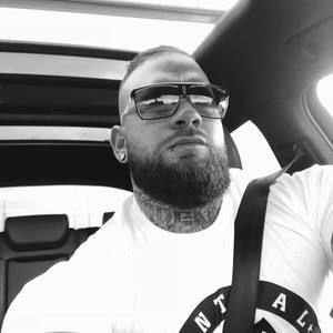 Meet your Posher, Dérek